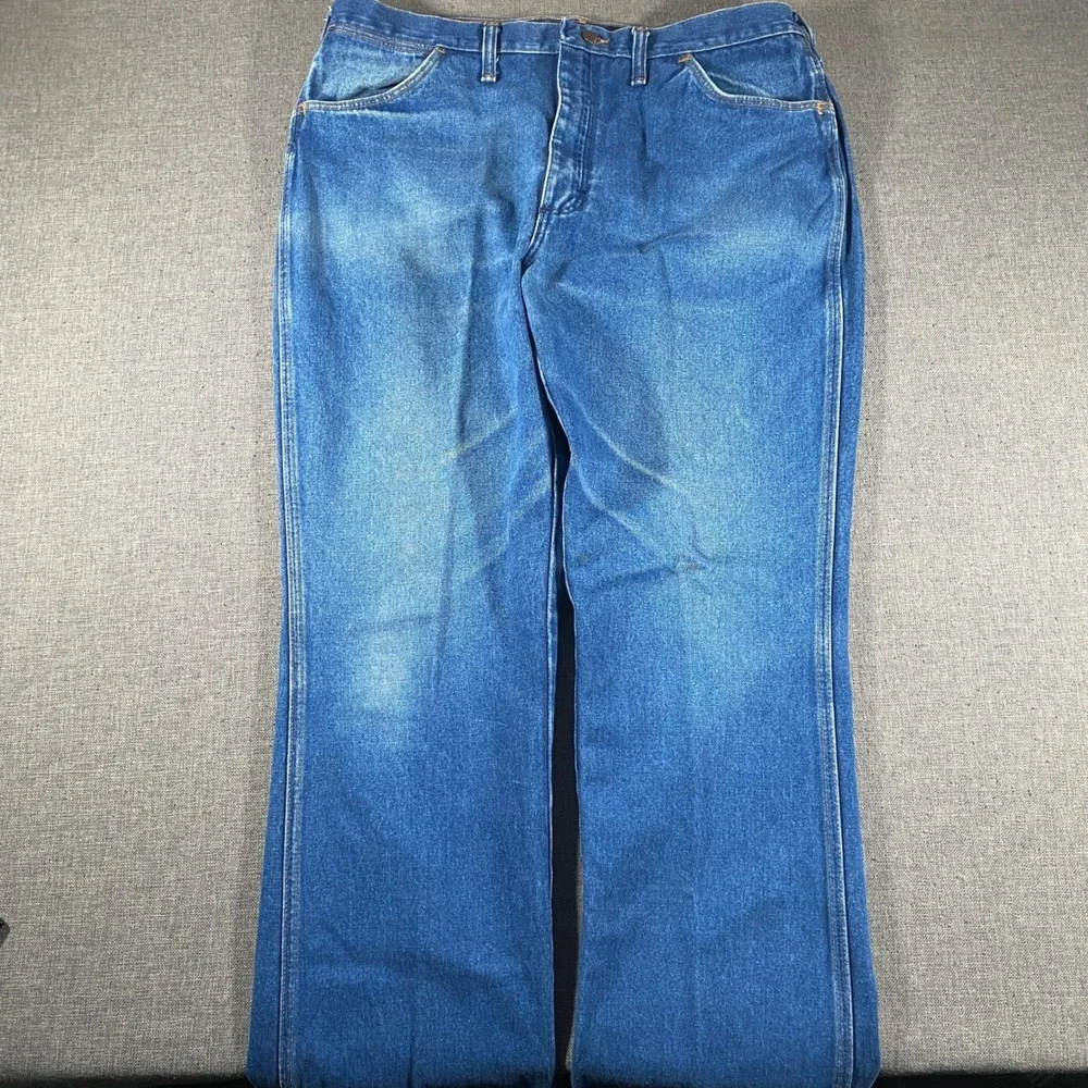 Vintage Wrangler 945PW Jeans‎ Mens 38x32 Blue Made in USA Western Bootcut Denim